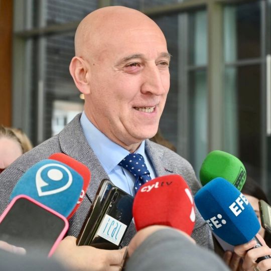 Diez zanja la polémica con Cendón: “Yo no me voy a ir de mi partido. Punto” Diez zanja la polémica con Cendón: “Yo no me voy a ir de mi partido. Punto”