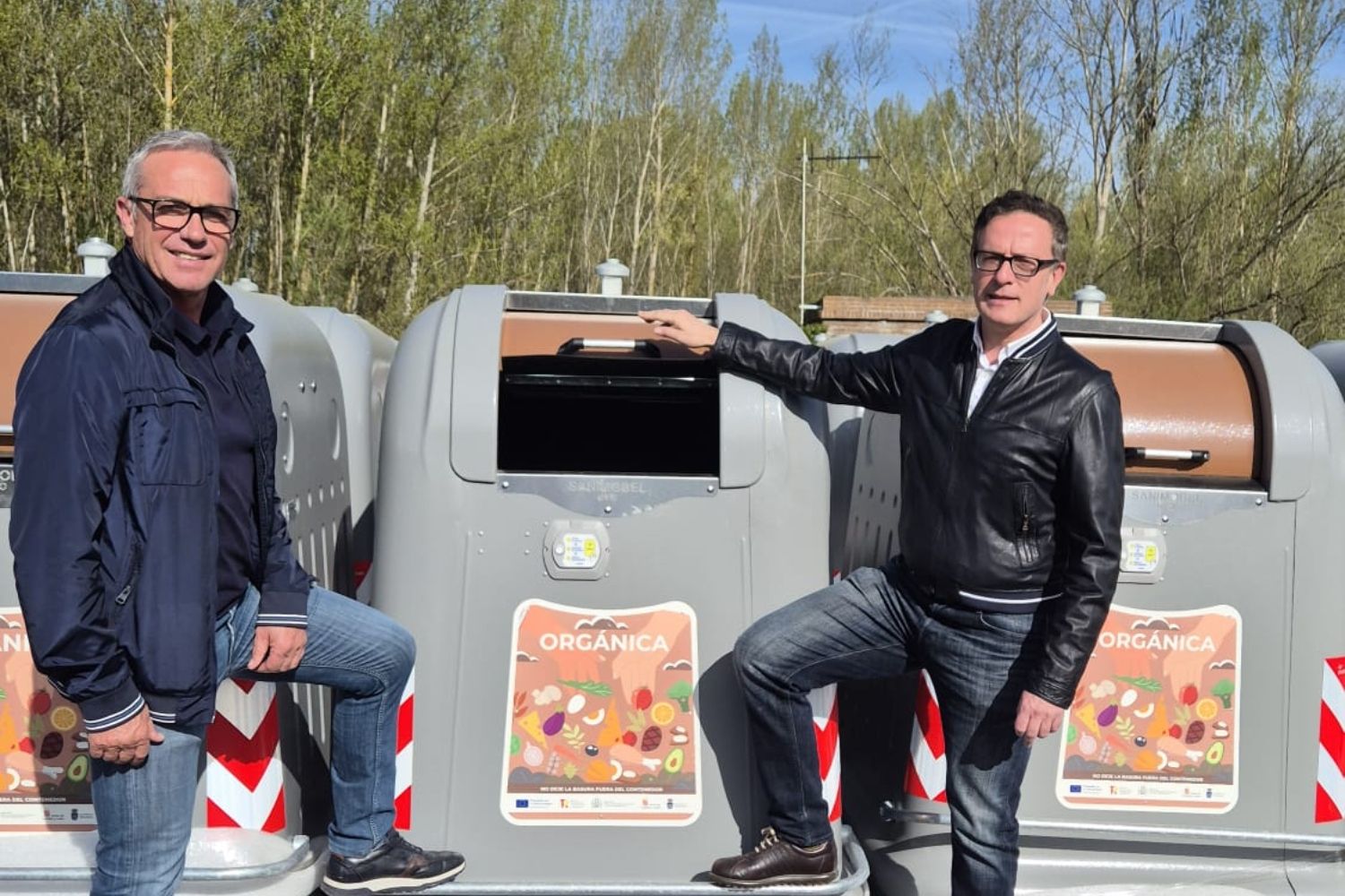 Recepción de los nuevos contenedores en Villaquilambre