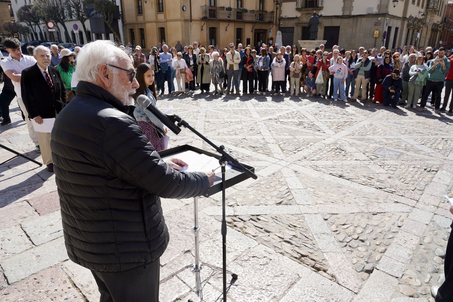 La Asociación de Amigos de los Decreta celebra la décima lectura pública del texto de los Decreta del año 1188 del rey Alfonso IX | Carlos S. Campillo (ICAL)