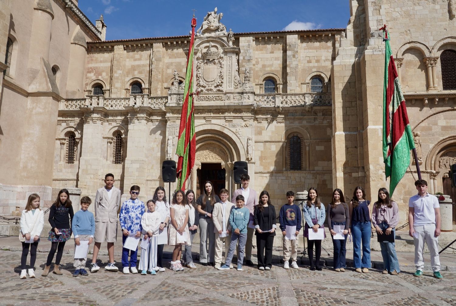La Asociación de Amigos de los Decreta celebra la décima lectura pública del texto de los Decreta del año 1188 del rey Alfonso IX | Carlos S. Campillo (ICAL)