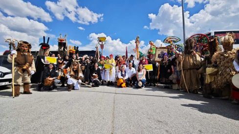 La tradición leonesa de los antruejos cruza fronteras en el ‘Rituais Ancestrais’ de Portugal