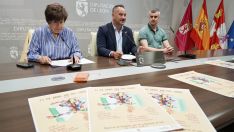 El Palacio de los Guzmanes se convierte en el gran templo del la palabra en el Día del Libro en León | Carlos S. Campillo / ICAL