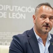 Emilio Martínez, durante la presentación del Día del Libro en León | Carlos S. Campillo / ICAL