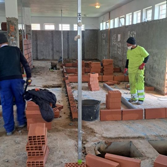 La Bañeza renueva los vestuarios de sus piscinas con una inversión de 265.000 euros