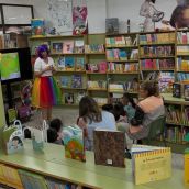 San Andrés del Rabanedo convierte el Día del Libro en una fiesta de lectura y solidaridad