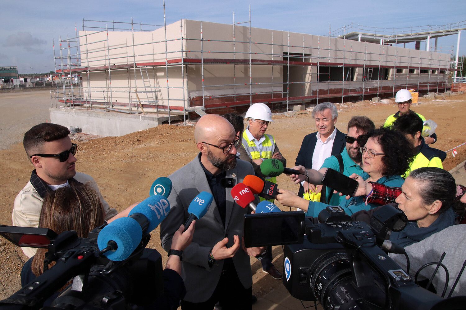 Visita de Héctor Alaiz Moretón a las obras del nuevo centro examinador de la DGT | Peio García / ICAL