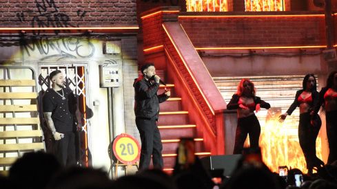 Omar Montes llena León con su concierto por el Día de la Comunidad | José Martín