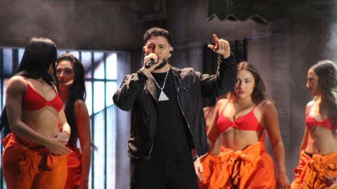 Omar Montes llena León con su concierto por el Día de la Comunidad | José Martín