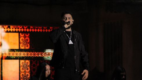 Omar Montes llena León con su concierto por el Día de la Comunidad | José Martín