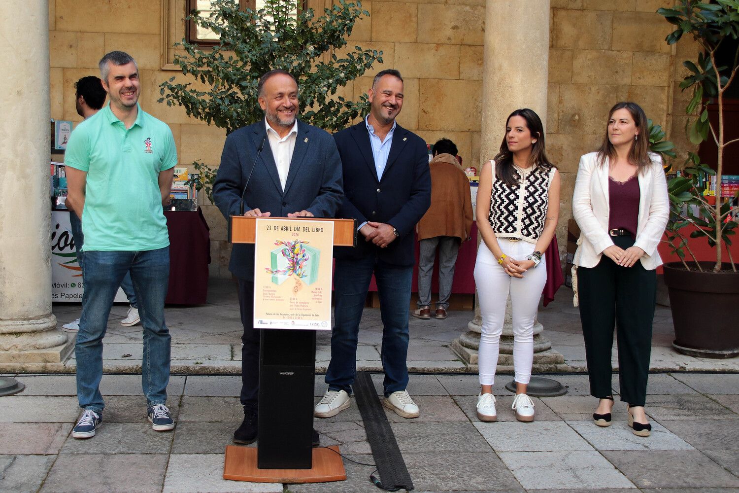 Celebración del Día del Libro en el Palacio de los Guzmanes de León | Peio García / ICAL