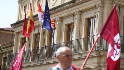 El V Caminu a la Llibertá 'libera' a León de Castilla | José Martín