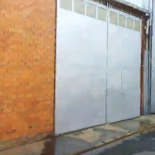 Denuncian una fuga de agua activa desde hace más de un mes en Valdefuentes del Páramo
