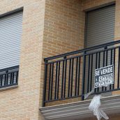 El mercado inmobiliario se enfría en León: las compraventas caen casi un 12% en el inicio de 2026 | César Sánchez / ICAL 