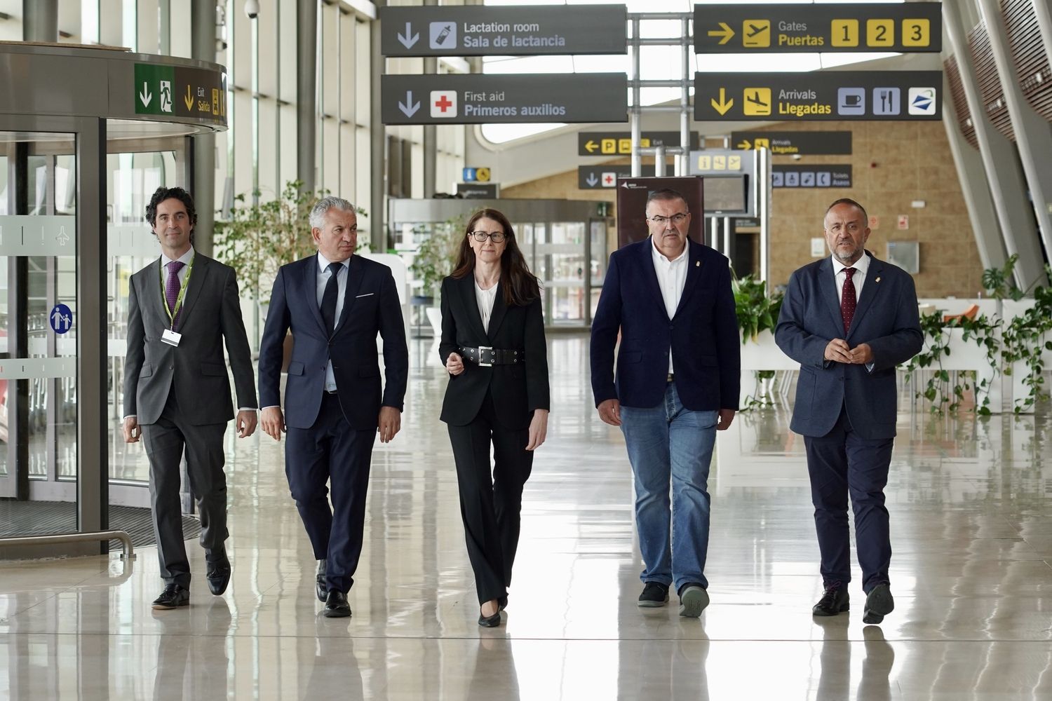 La directora general de Aena se reúne con la Diputación de León | Carlos S. Campillo / ICAL