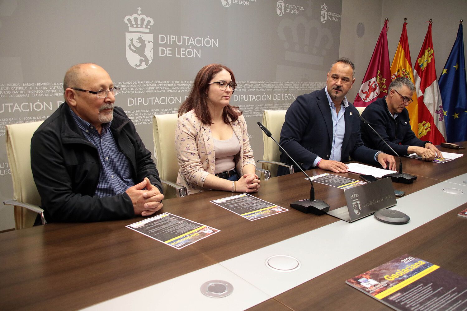 Presentación de las VIII Jornadas de Geología del Aula Geológica de Robles de Laciana (León) | Peio García / ICAL