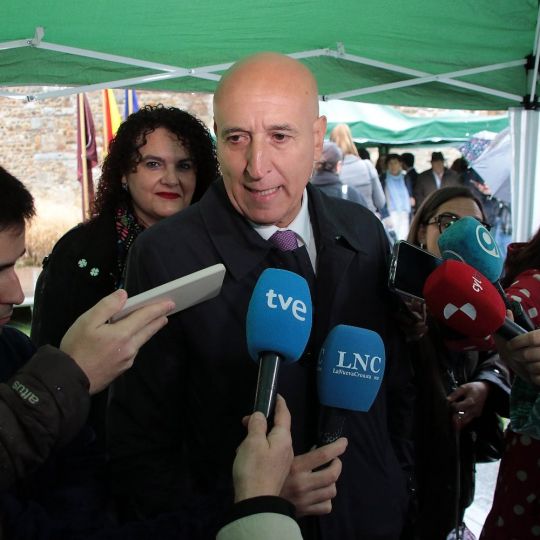 José Antonio Diez califica de “decepcionante” la visita de la directora de Aena al Aeropuerto de León | Peio García / ICAL
