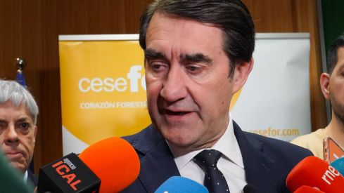 Suárez-Quiñones defiende el “interés general” de la Red de Calor de León que “tiene solo ventajas y ningún inconveniente”| Carlos S. Campillo / ICAL Suárez-Quiñones defiende el “interés general” de la Red de Calor de León que “tiene solo ventajas y ningún inconveniente”| Carlos S. Campillo / ICAL