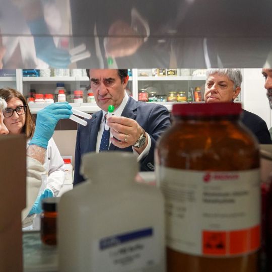 Visita de Juan Carlos Suárez-Quiñones al Instituto de Biotecnología de León | Carlos S. Campillo / ICAL Visita de Juan Carlos Suárez-Quiñones al Instituto de Biotecnología de León | Carlos S. Campillo / ICAL