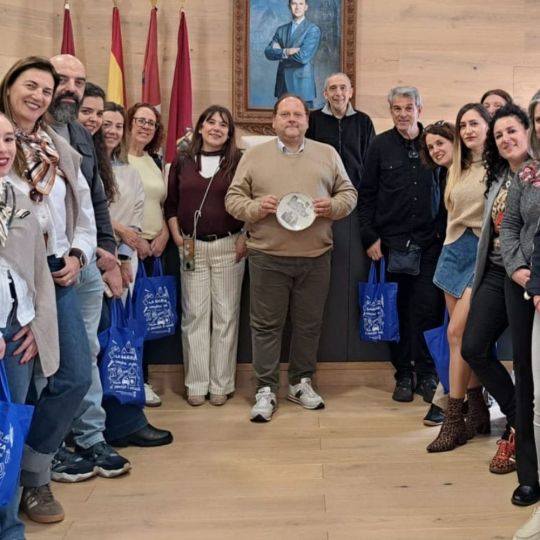 La Bañeza recibe a docentes de Melilla, Badajoz, Granada y Tenerife en el marco del programa de hermanamiento del CEIP Teleno