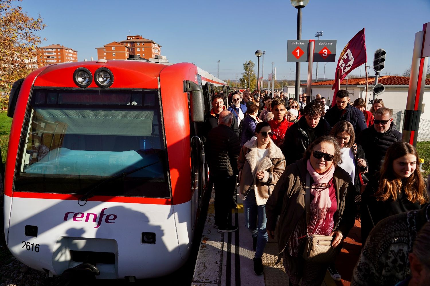 El apeadero de La Asunción-Universidad se consolida como el tercero más usado de la provincia de León | Carlos S. Campillo / ICAL El apeadero de La Asunción-Universidad se consolida como el tercero más usado de la provincia de León | Carlos S. Campillo / ICAL