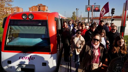 El apeadero de La Asunción-Universidad se consolida como el tercero más usado de la provincia de León | Carlos S. Campillo / ICAL