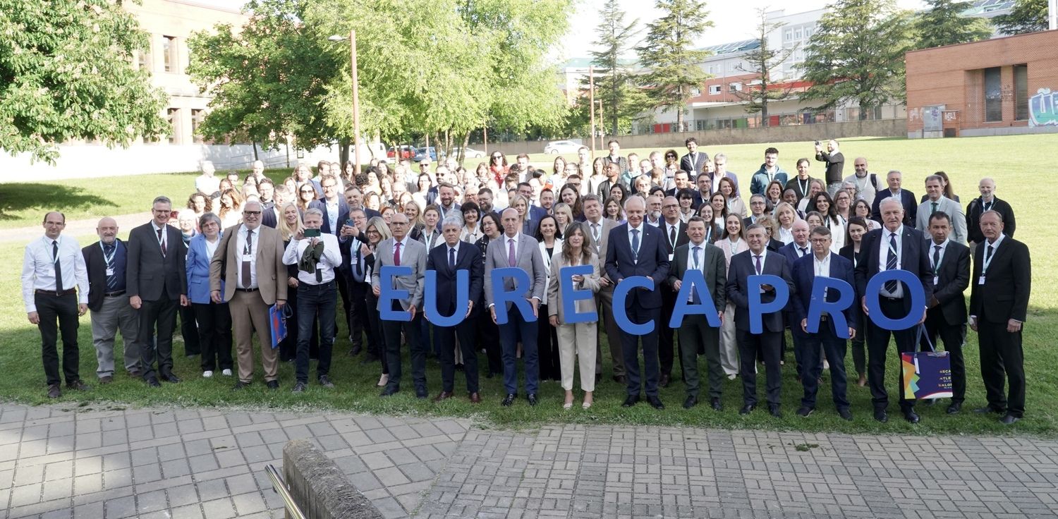 La rectora de la Universidad de León, Nuria González, preside la inauguración ‘Review week’ de la alianza Eureca-Pro, tras la que los nueve rectores de las universidades que la integran firman un acuerdo en materia formativa | Carlos S. Campillo / ICAL La rectora de la Universidad de León, Nuria González, preside la inauguración ‘Review week’ de la alianza Eureca-Pro, tras la que los nueve rectores de las universidades que la integran firman un acuerdo en materia formativa | Carlos S. Campillo / ICAL
