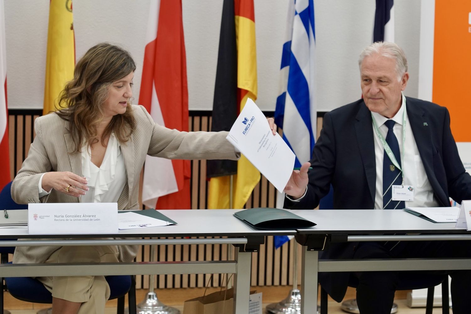 La rectora de la Universidad de León, Nuria González, preside la inauguración ‘Review week’ de la alianza Eureca-Pro, tras la que los nueve rectores de las universidades que la integran firman un acuerdo en materia formativa | Carlos S. Campillo / ICAL La rectora de la Universidad de León, Nuria González, preside la inauguración ‘Review week’ de la alianza Eureca-Pro, tras la que los nueve rectores de las universidades que la integran firman un acuerdo en materia formativa | Carlos S. Campillo / ICAL