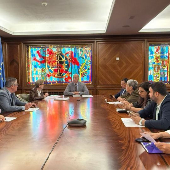 León refuerza el reciclaje textil de la ciudad: 25 nuevos contenedores que gestionará Asprona León refuerza el reciclaje textil de la ciudad: 25 nuevos contenedores que gestionará Asprona