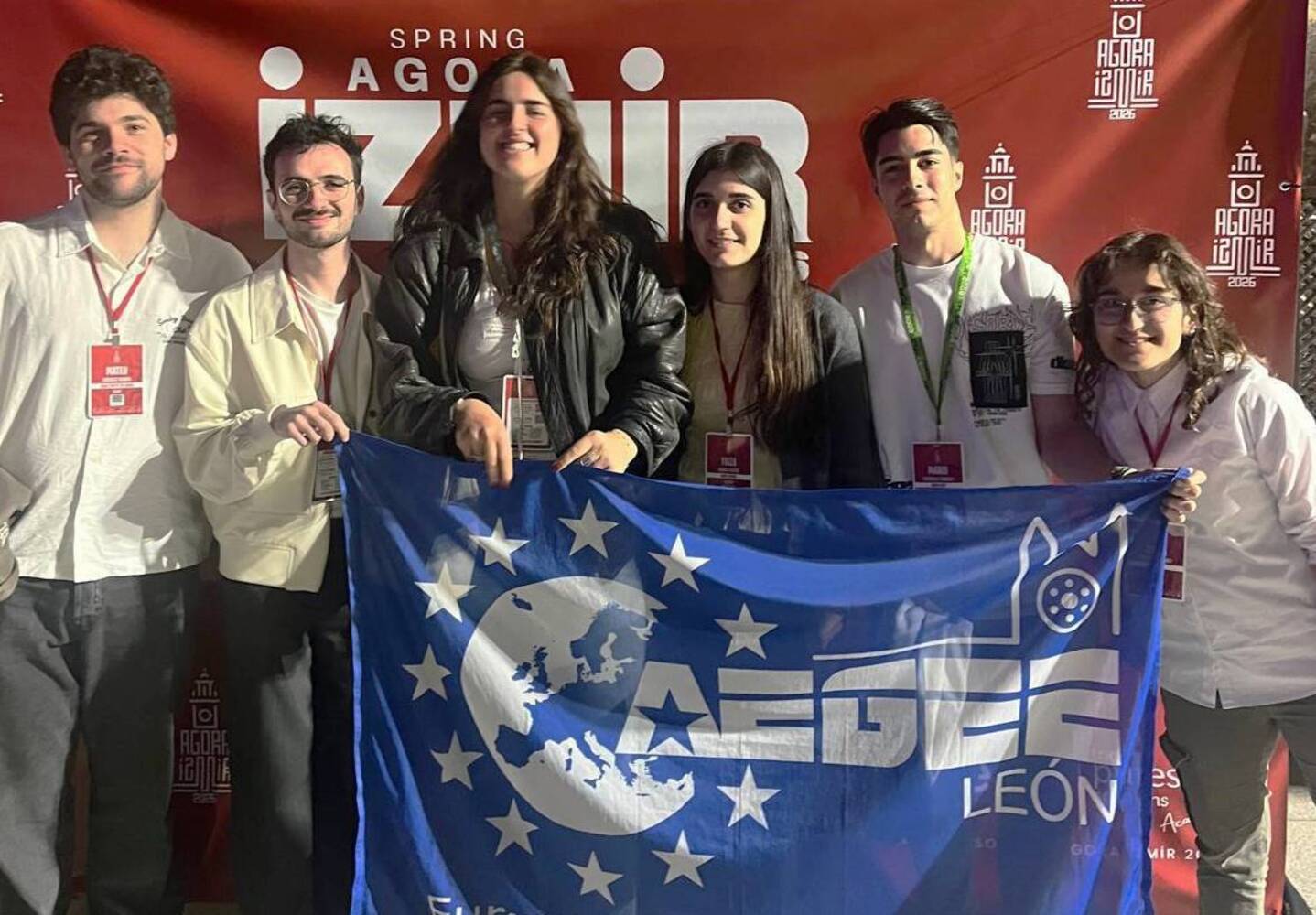 Delegación de AEGEE León en Esmirna e en la Asamblea General de Primavera Delegación de AEGEE León en Esmirna e en la Asamblea General de Primavera