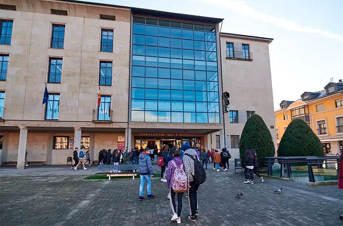 Dos alumnos del IES Gil y Carrasco de Ponferrada entre los Premios de Bachillerato de Investigación y Excelencia de CyL Dos alumnos del IES Gil y Carrasco de Ponferrada entre los Premios de Bachillerato de Investigación y Excelencia de CyL