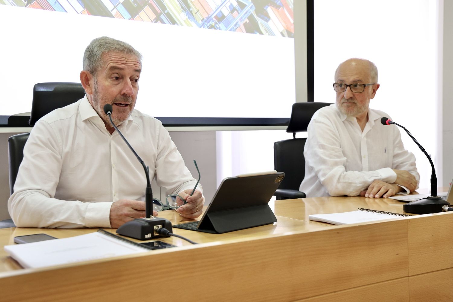 La provincia de León exporta menos en 2025 pero mantiene una base de 25 productos con ventaja competitiva | Carlos S. Campillo / ICAL