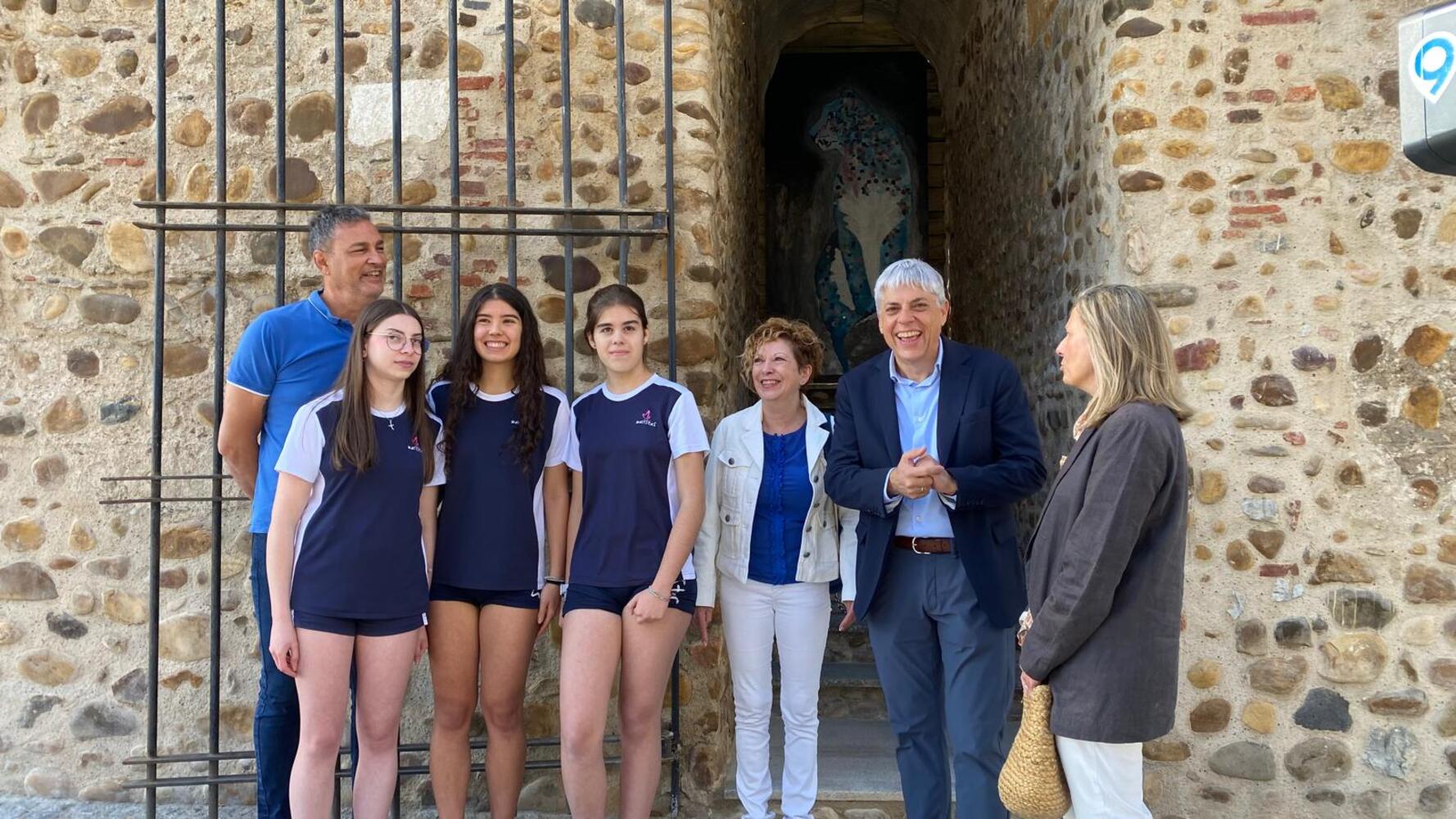 El pasaje del Espolón de León acoge el mural temporal ‘El leopardo de las Nieves’ El pasaje del Espolón de León acoge el mural temporal ‘El leopardo de las Nieves’