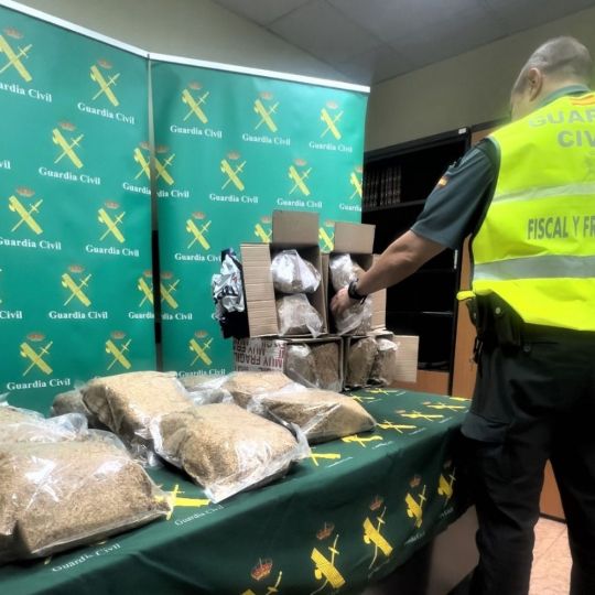 Incautan cerca de 20 kilos de picadura de tabaco ilegal enviada por paquetería en León Incautan cerca de 20 kilos de picadura de tabaco ilegal enviada por paquetería en León