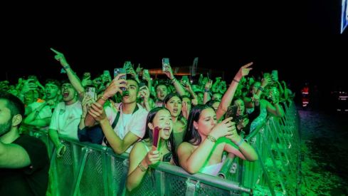 Saiko, Álvaro de Luna y Leire Martínez hacen vibrar León en el segundo día del Monoloco | Monoloco