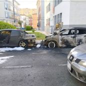 Dos coches terminan calcinados en un incendio de madrugada en Pinilla | FB: Héctor Toro Díaz