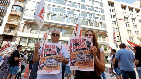 CCOO y UGT advierten de huelga en la panadería leonesa si no se desbloquea el convenio | Carlos S. Campillo / ICAL CCOO y UGT advierten de huelga en la panadería leonesa si no se desbloquea el convenio | Carlos S. Campillo / ICAL