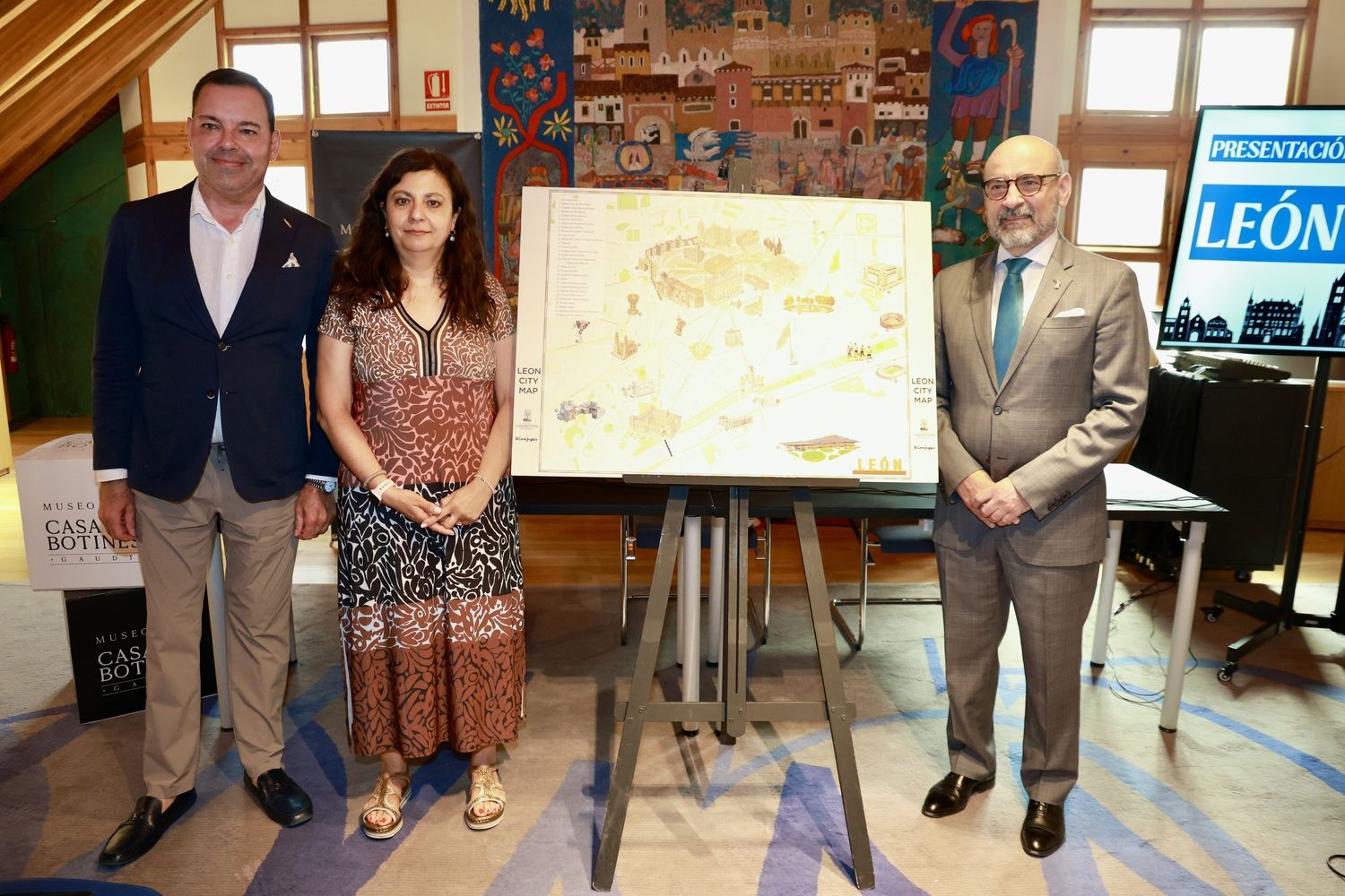 Presentación del plano urbano ‘León city map’ | Carlos S. Campillo / ICAL