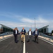 León estrena el nuevo paso superior de Trobajo del Cerecedo tras una inversión de 3,5 millones
