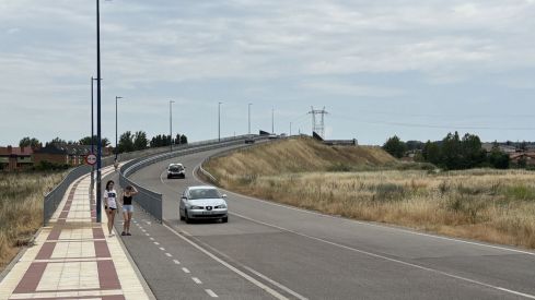 El vial de San Juan de Dios abre al tráfico tras cinco años de espera en San Andrés del Rabanedo