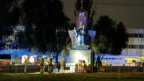 La reina Urraca I ilumina la Noche de San Juan en León | José Martín La reina Urraca I ilumina la Noche de San Juan en León | José Martín