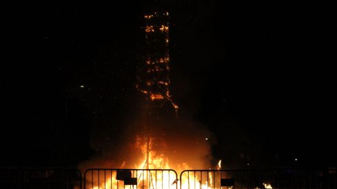 La reina Urraca I ilumina la Noche de San Juan en León | José Martín La reina Urraca I ilumina la Noche de San Juan en León | José Martín