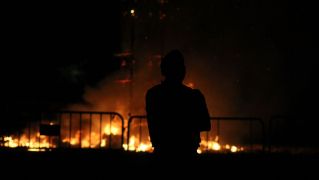 La reina Urraca I ilumina la Noche de San Juan en León | José Martín