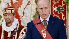 José Antonio Diez, alcalde de León, en la misa de San Juan en León | Carlos S. Campillo / ICAL José Antonio Diez, alcalde de León, en la misa de San Juan en León | Carlos S. Campillo / ICAL