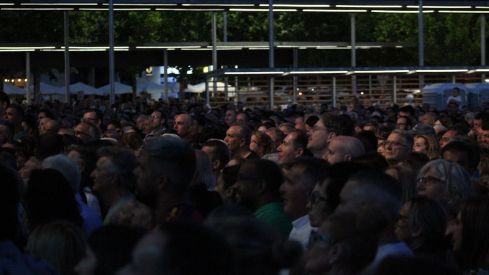 León responde a los suyos: Café Quijano arrasa en el concierto de las fiestas de San Juan | José Martín
