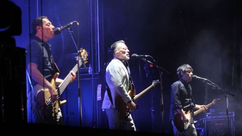 León responde a los suyos: Café Quijano arrasa en el concierto de las fiestas de San Juan | José Martín
