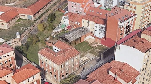 Parcela de León que sale a subasta y en la que se habían anunciado 60 viviendas | Google Earth Parcela de León que sale a subasta y en la que se habían anunciado 60 viviendas | Google Earth