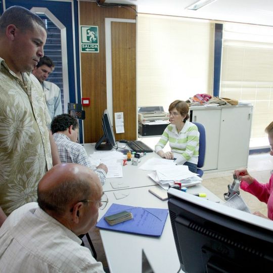 La provincia de León registra 5.830 solicitudes en el proceso extraordinario de regularización de extranjeros | Leticia Pérez / ICAL