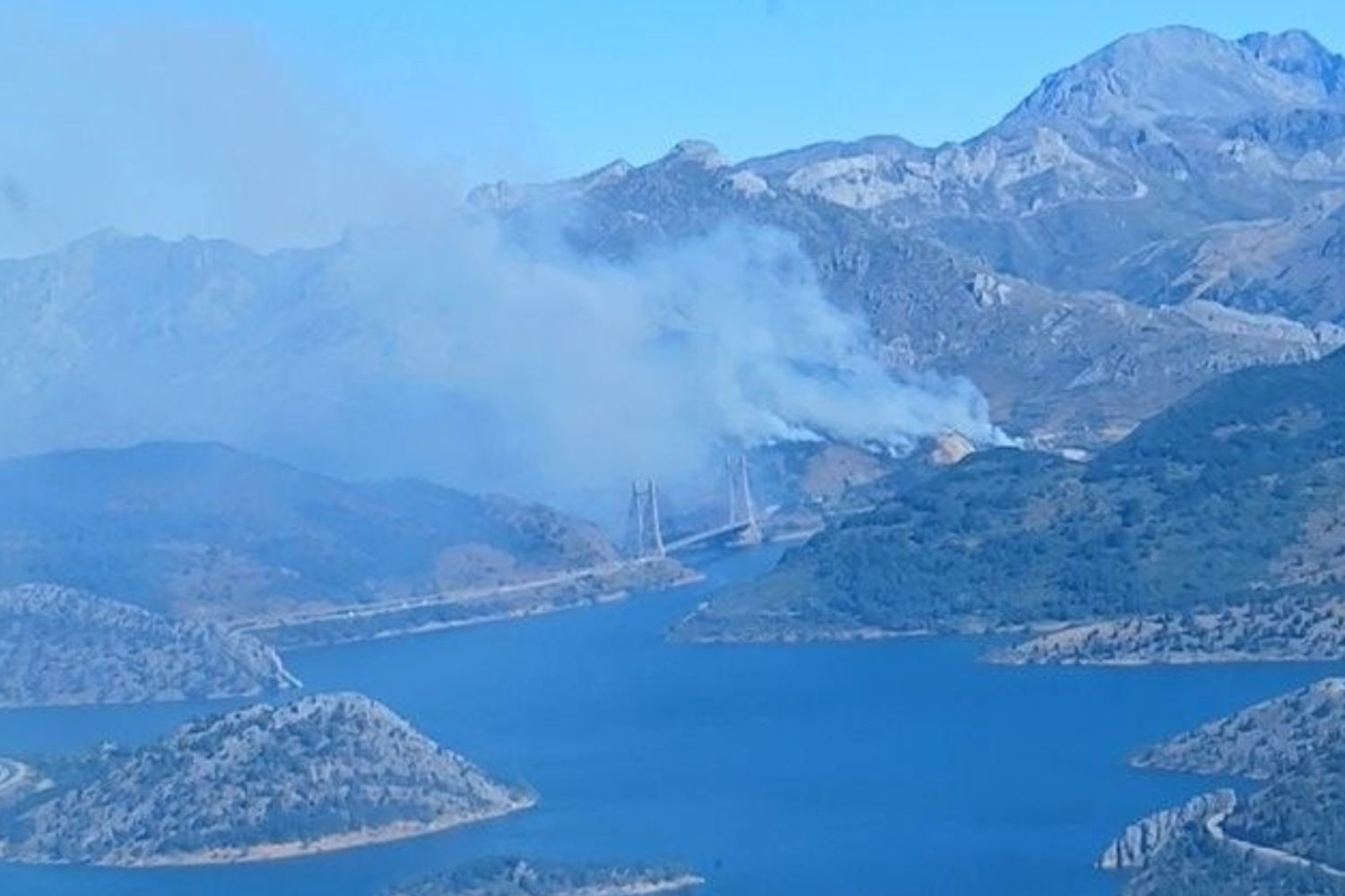 Incendio en Sena de Luna