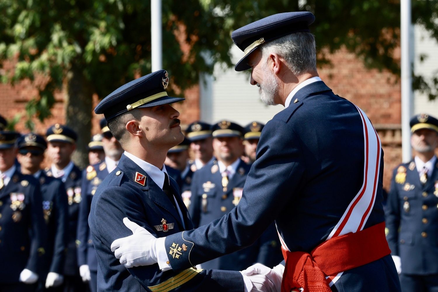 Acto de entrega de los Reales Despachos de Sargento a la XXXIV promoción de la Academia Básica del Aire y del Espacio, que está presidido por el rey Felipe VI | Carlos S. Campillo / ICAL Acto de entrega de los Reales Despachos de Sargento a la XXXIV promoción de la Academia Básica del Aire y del Espacio, que está presidido por el rey Felipe VI | Carlos S. Campillo / ICAL