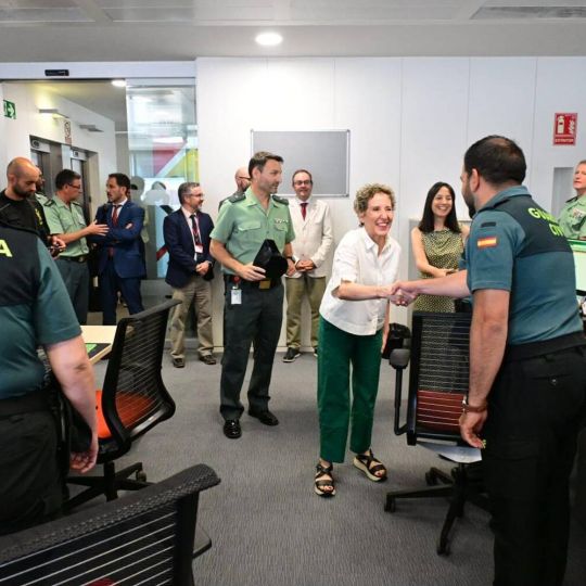 Vista de la secretaria de Estado de Seguridad, Aina Calvo, a la CiberComandancia de la Guardia Civil en León